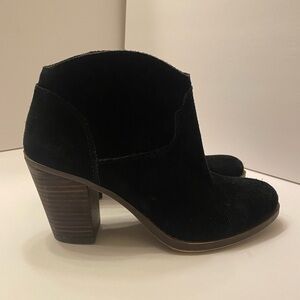 Lucky Brand Women’s Size 8 Black Suede Leather Ankle Zipper Heeled Boots